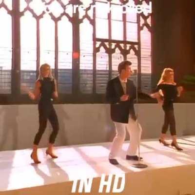 Click here for hot anime girl 🥵🥵🥵