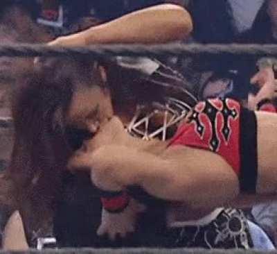 Mickie James kisses Melina