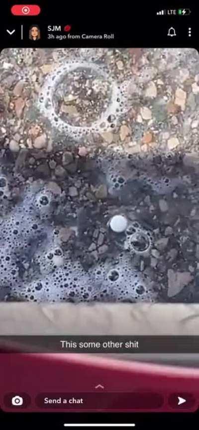 Wtf??? 🤮🤮🤮 She a Junkie