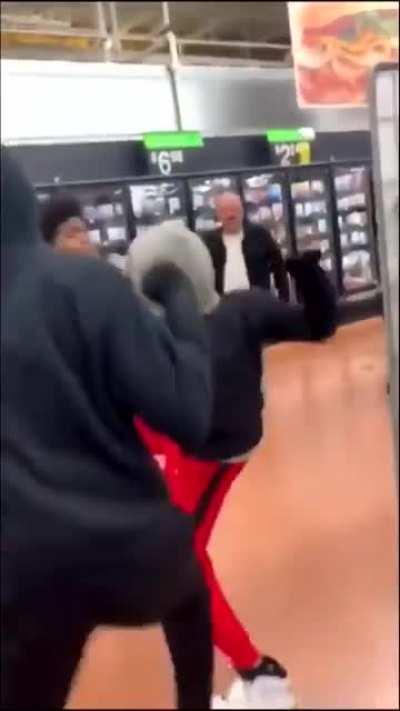 If you walk into Walmart & don't see some wild shit like this did you really walk into Walmart?