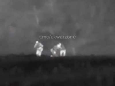 Ukraine sniper with a thermal sight takes out 3 of 5 Ruzzian soldiers