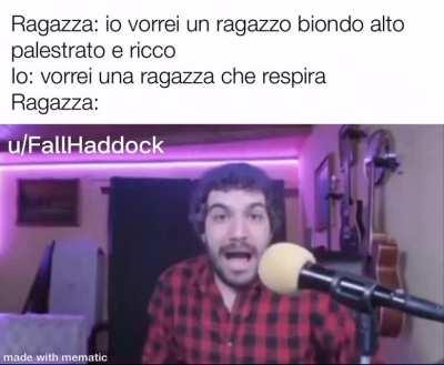 Opinioni? Ho postato lo stesso meme (sempre qui) ma in versione foto andatelo a vedere e ditemi qual é il migliore. ( se volete il template anche se fa un po’ schifo ve lo do)