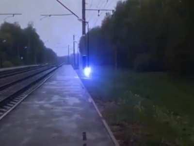 Which one of you got the Thunderbolt irl?