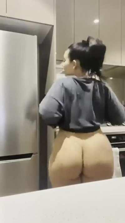 BeelcitosNSFW - Video #6385