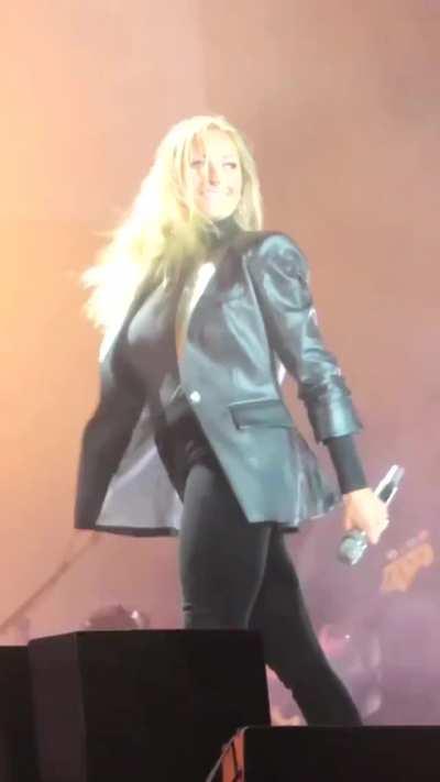 Helene Fischer Booty Shake in Leggings