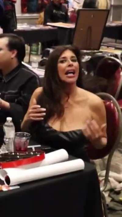 Felissa Rose signing autographs in sexy black leather dress