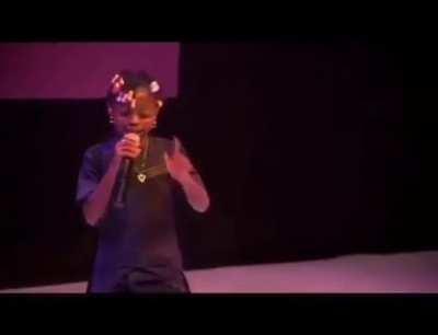 She deserves a trophy 🏆