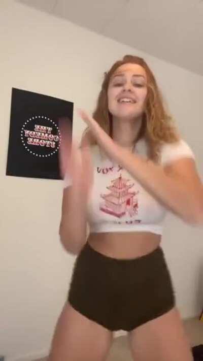 Carrrott_cake is so hot!