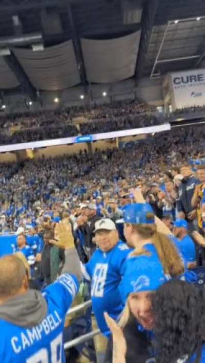 Touchdown titties w/Josie Jaxon at the lions game!!!! 