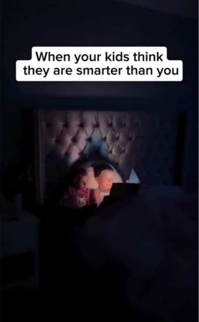 Caught in 4K "reading" 