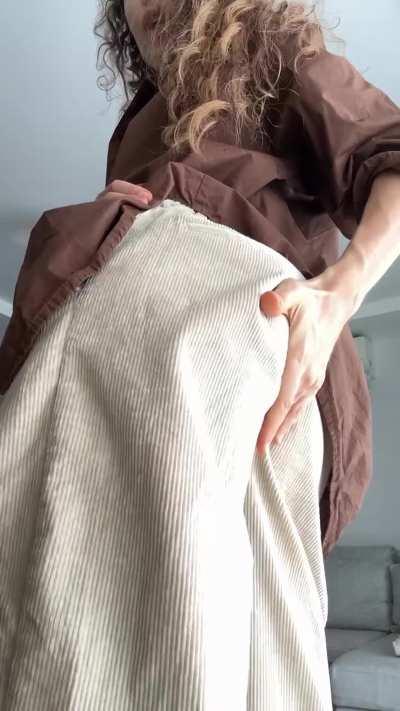 Let me sit on you while going for the next round of juicy farts 