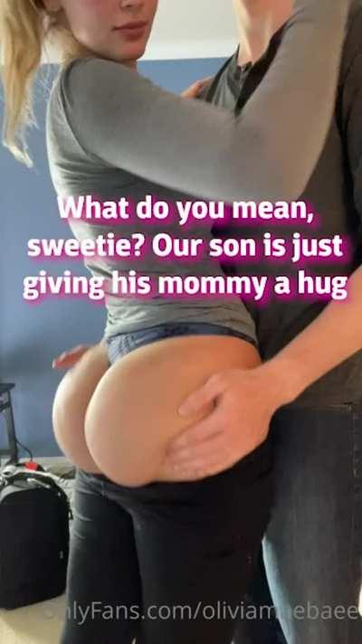Mommy’s ass is too good to not grab