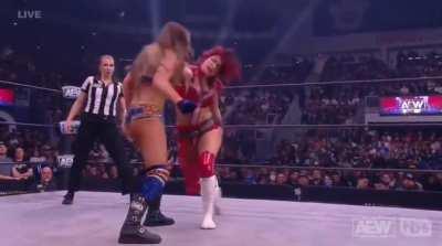 Oh look, another Hikaru Shida victory!