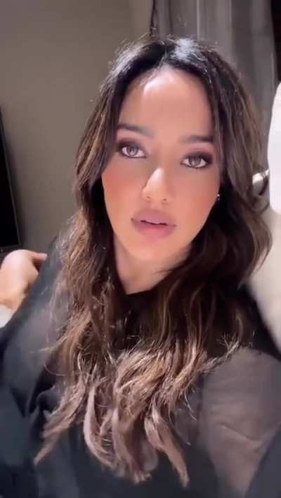 S*ster on video call adjusting her top 🥵