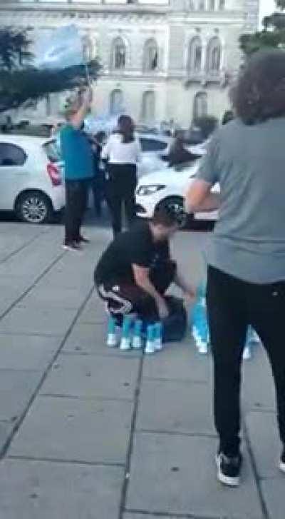 Corneta, bandera, COVID!!!