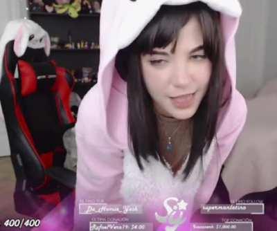 Se me cayo una ídola 😔😏