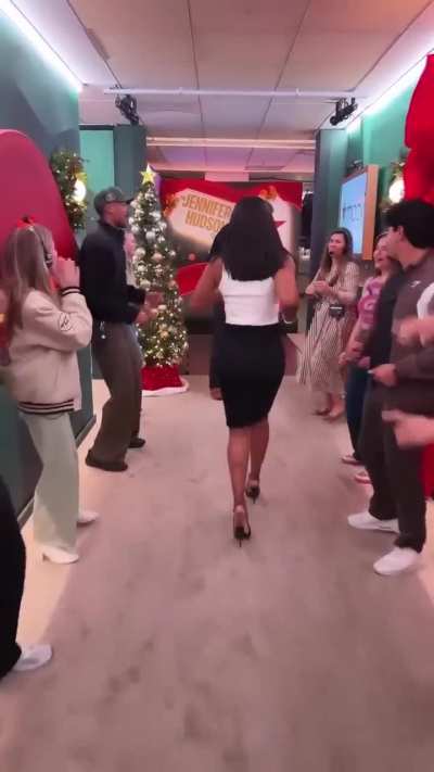 Taylor Rooks - Spirit Tunnel | 11.6.25