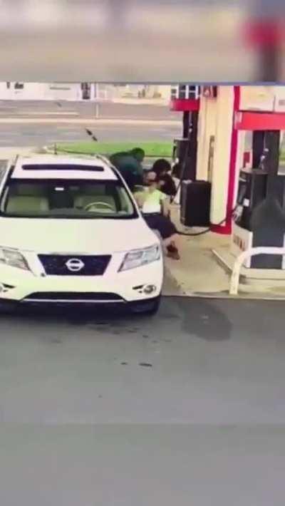 Imagine you going on happily with your day and this happens! This is terrible