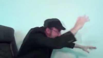 Me reacting to the “should I contact youtooz support”meme for the 1,485th time