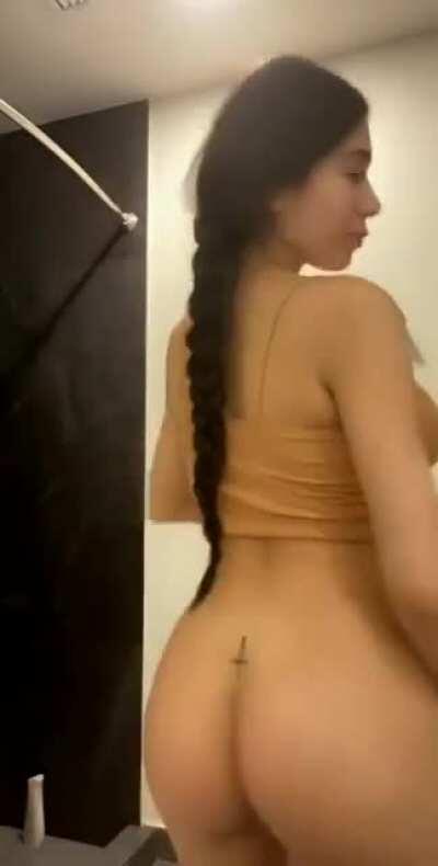 I wished she took her top off