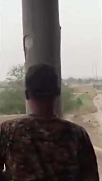 Iraqi volunteer fighter goes behind isis lines, steal their car bomb and drive it back to his comrades to defuse it while isis were trying to shoot him,2015.