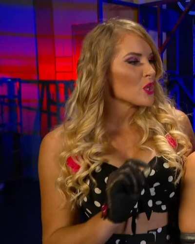 Lacey Evans