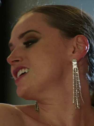 Tori getting undressed and sandwich&hearts;️🥵🔥