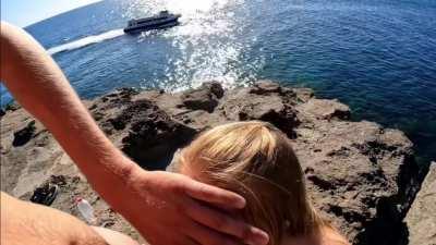 What you can see from the boat when looking on the right