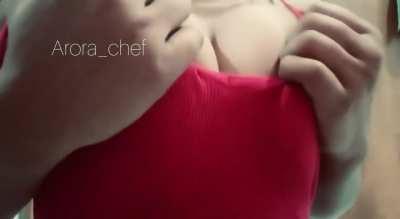 Can’t even go eating outside [F]or real without people staring at my rack