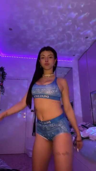 COS&Igrave; TROIA CHE SI DEVE APRIRE OF!!!