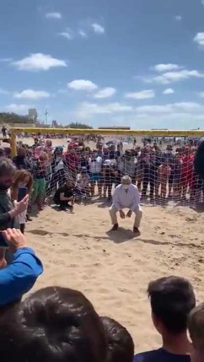 Alberto Fernandez gobierna como ataja... ¿O ataja como gobierna? Hmm, ambos son válidos