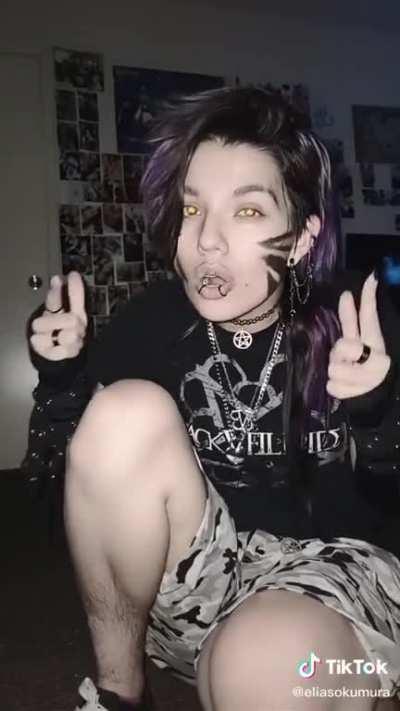 I found some genuine cringe, finally.