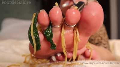 model: OgMURcYleqiDXxU. DM to BUY Folders