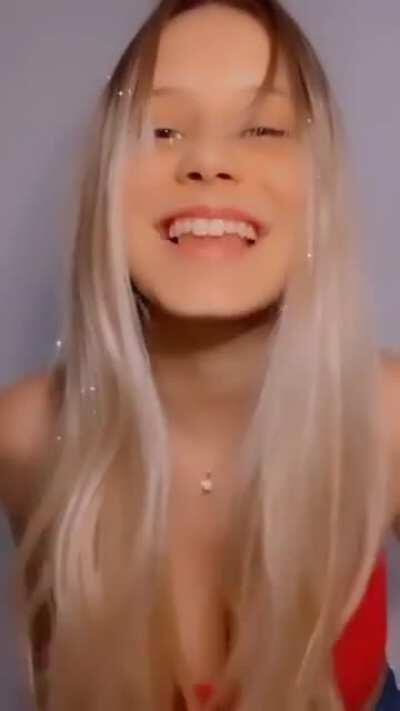 She is so pretty 😍