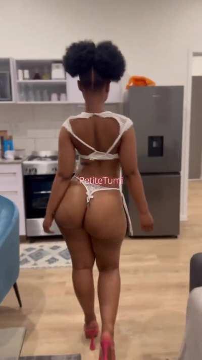 Tumi Paris (@petitetumi)