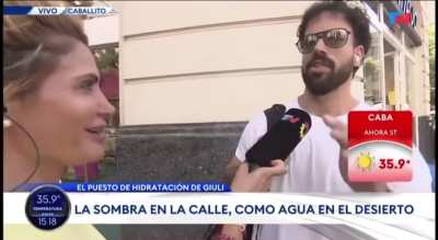 Momento televisívo del día.