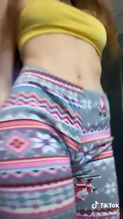 She show the 😺 in finale lol