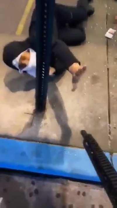 Sacramento storeowner holds looter at gunpoint