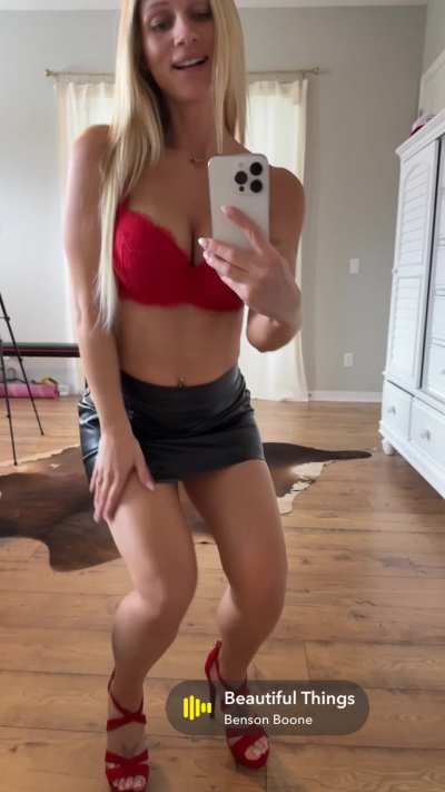 What I’m wearing on my date night. No panties was his request. I love making your conference memorable.