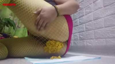 Can you guess how many corn I ate? [F]