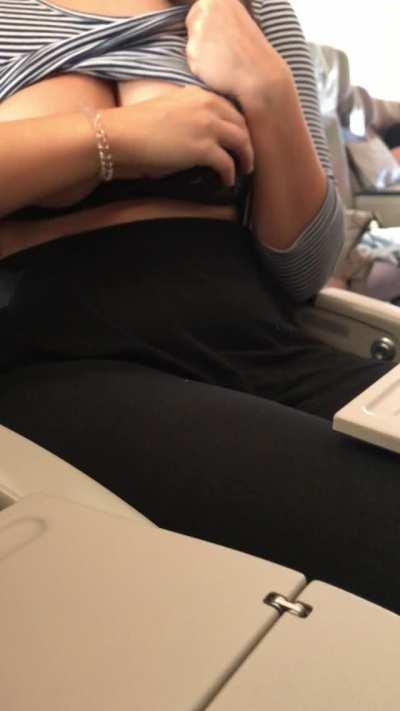 Flashing on the Plane [gif]