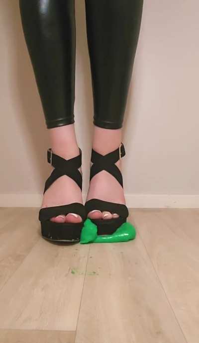 Slime for you 😏😌 almost too slippery for heels 🤭
