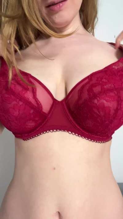 The average 5'2 frame... with a *little* extra!