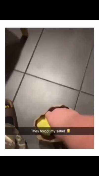 Guess I’ll settle for the burger 👁️👄👁️