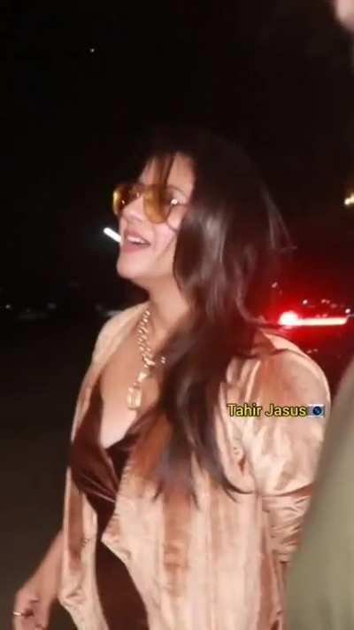 Kajol, All around thickness