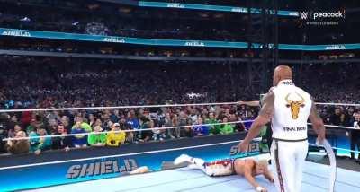 Quite possibily the greatest 5 minutes in sports entertainment history. Watch in awe...