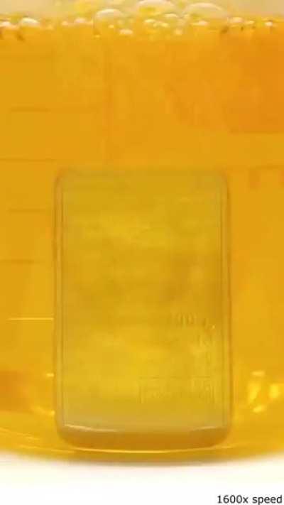 Disolving pure gold bar in acid