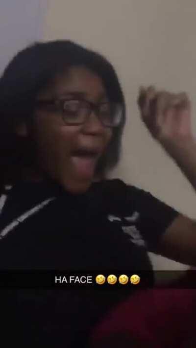 look at that ass🤧