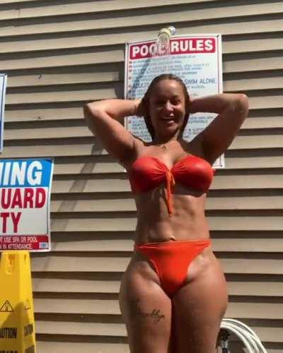 I wish that was me smacking dat ass 👀🔥💪🏾m🍑