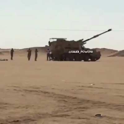 Saudi forces use Chinese artillery(PLZ-45)To target the Houthis on the borders and inside Yemen Saada